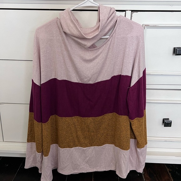 Lightweight sweater - Picture 1 of 3